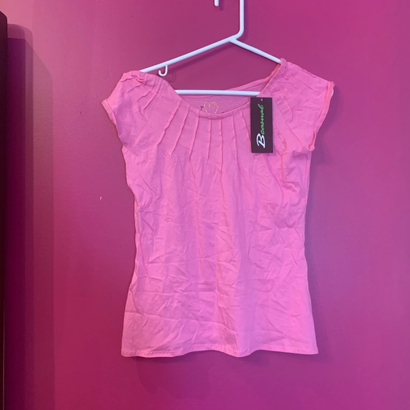 Pink tee - Picture 1 of 1